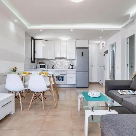 Precioso En El Centro De Américas A 100 Metros De La Playa * Playa de las Americas (Tenerife)